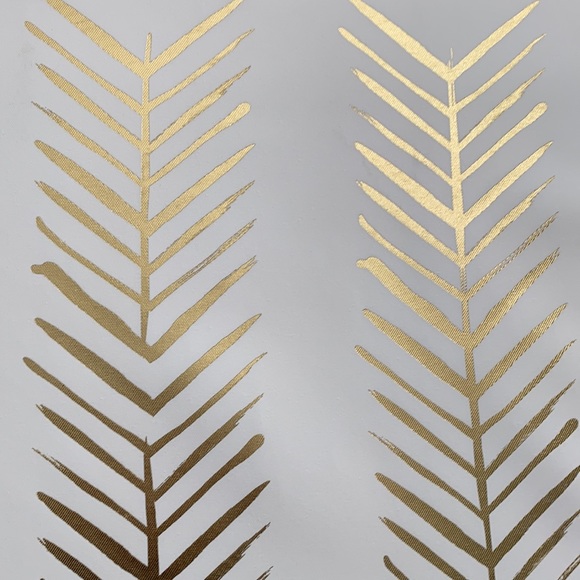 white and gold canvas artwork - Picture 3 of 9